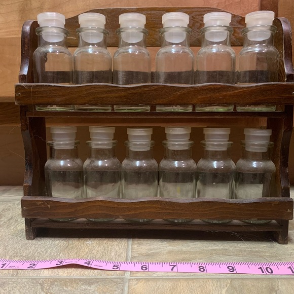 Vintage Wooden Spice rack - Picture 2 of 8